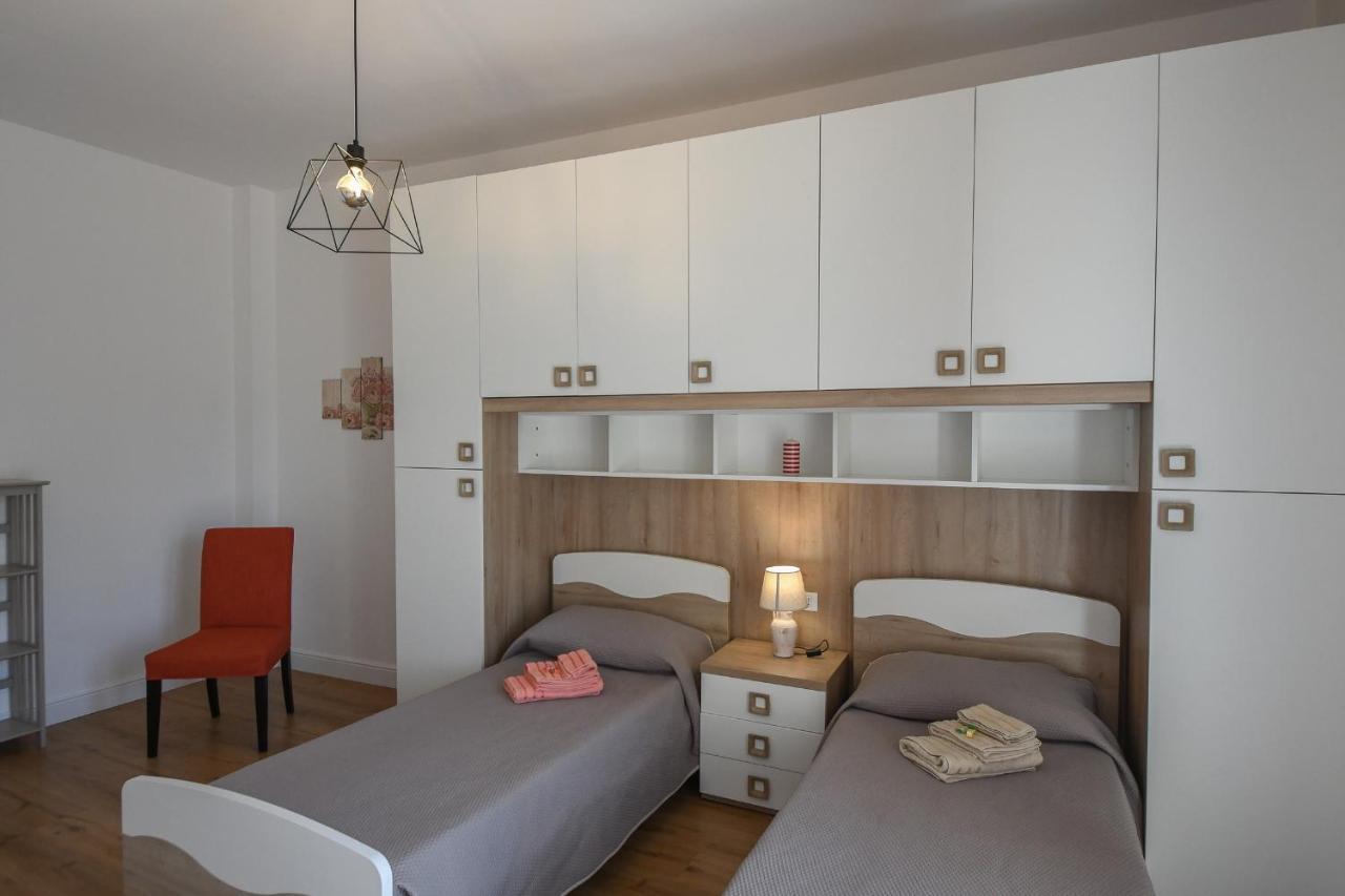 La Conchiglia Apartment Savona Luaran gambar